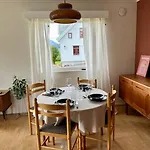 Romslig Kystperle Med Sjel I Skulsfjord Ferienhaus Tromsø