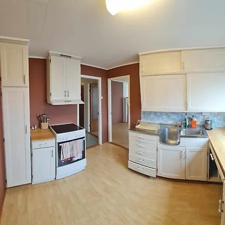 Holiday home Romslig Kystperle Med Sjel I Skulsfjord