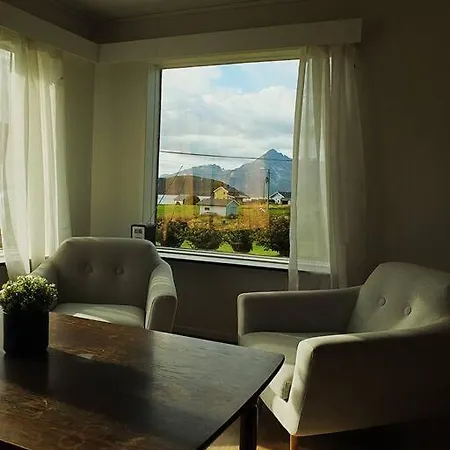 Holiday home Romslig Kystperle Med Sjel I Skulsfjord Tromso