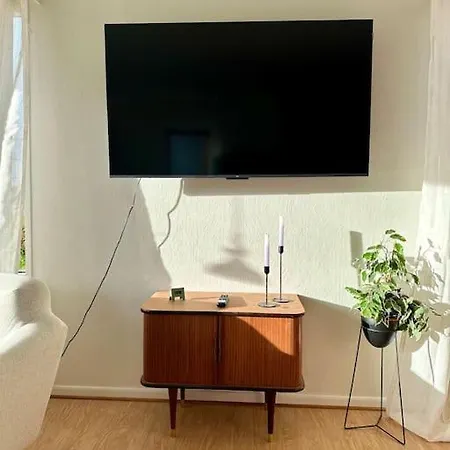 Romslig Kystperle Med Sjel I Skulsfjord Holiday home