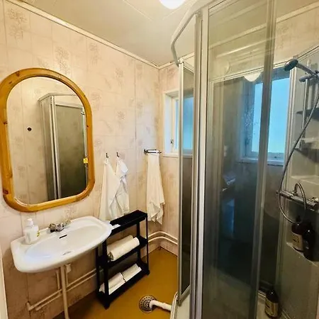 Romslig Kystperle Med Sjel I Skulsfjord Holiday home Tromso