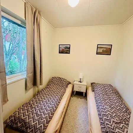 Holiday home Romslig Kystperle Med Sjel I Skulsfjord Tromso