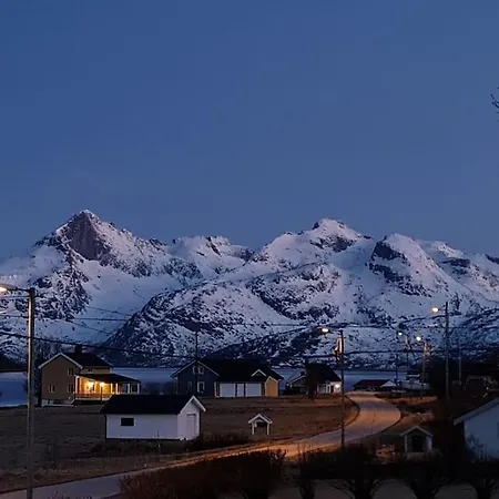 Semesterbostad Romslig Kystperle Med Sjel I Skulsfjord